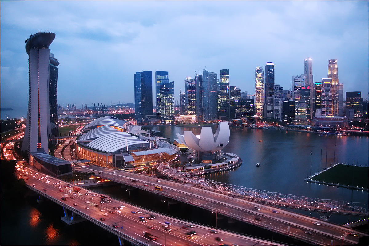 photo "Singapore" tags: city, Asia, bridge, building, skyscrapers, sunset