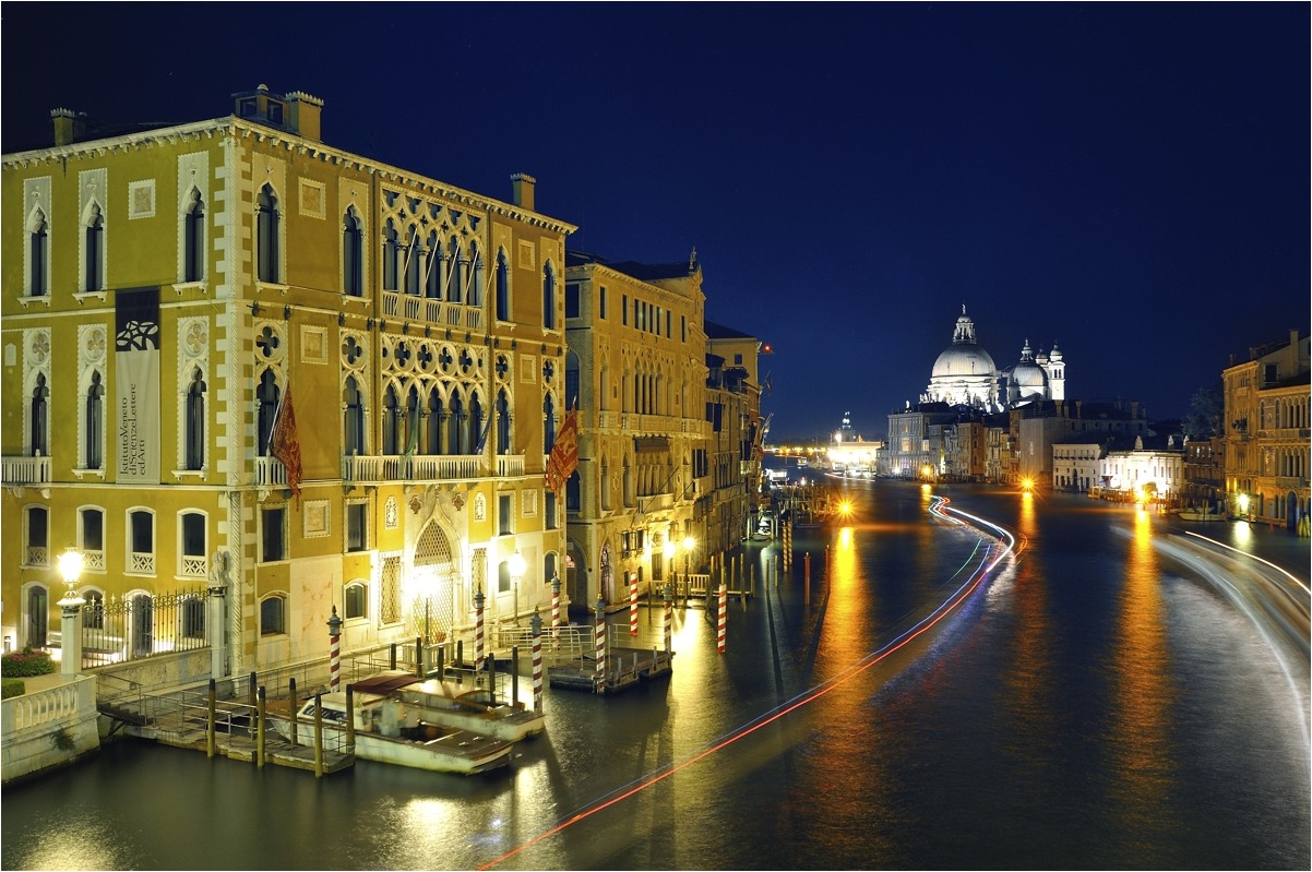 photo "Venice" tags: landscape, architecture, city, Europe, night, water