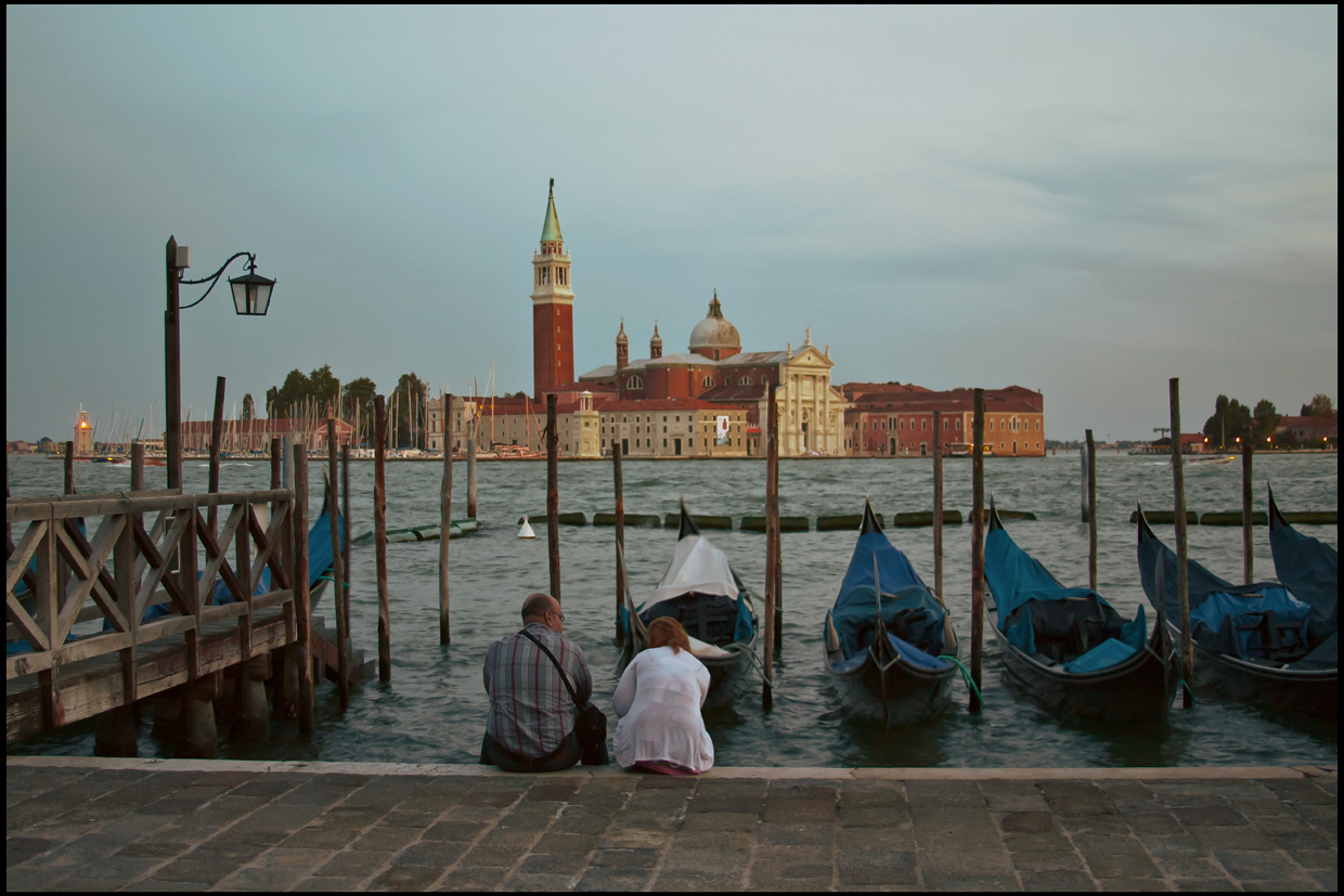 photo "***" tags: travel, city, Europe, Italy, Venice, summer, sunset, tower, water