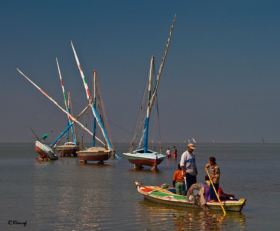 фото "Fishing boats 02" метки: путешествия, репортаж, Африка, вода, озеро