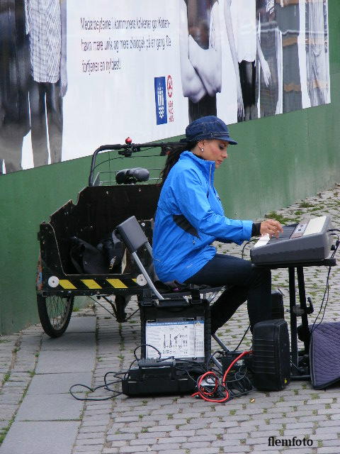 photo "Street music" tags: street, 