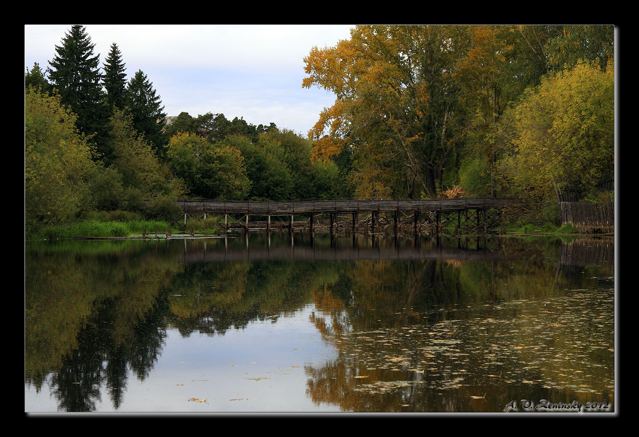 photo "Fall Again." tags: landscape, travel, misc., Europe, autumn, forest, water