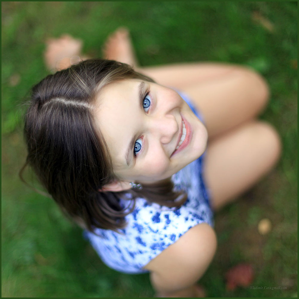 photo "Eyes smile outshine - Oh, as if they do not drown!" tags: portrait, children, girl, woman