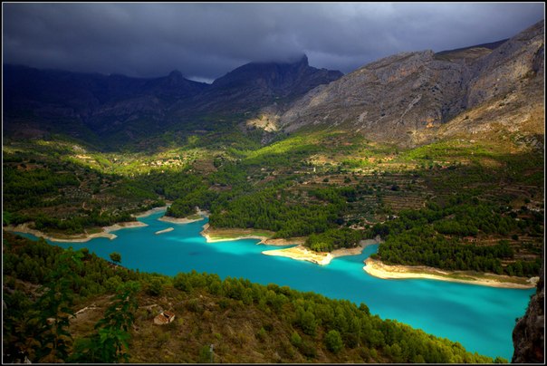фото "Озеро в Испании" метки: пейзаж, путешествия, горы, озеро