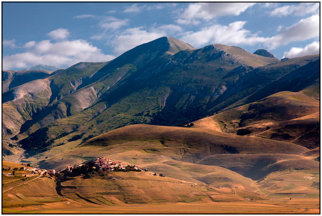 photo "Landscape of Castelluccio di Norcia" tags: landscape, 