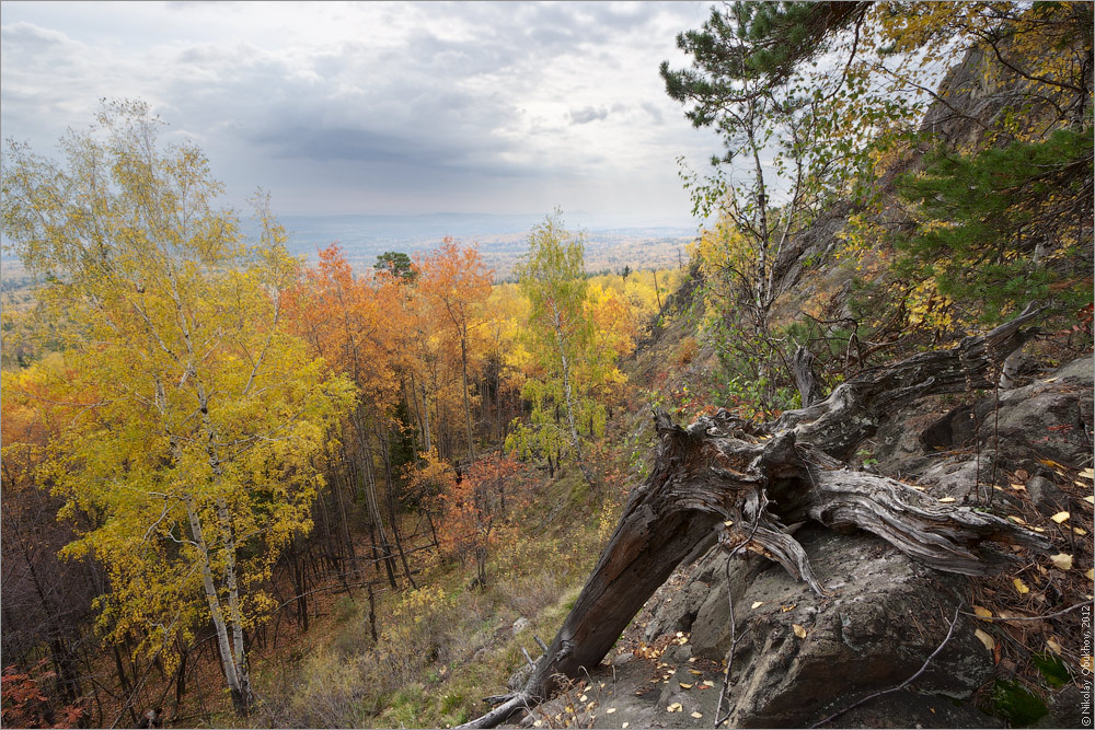 photo "***" tags: landscape, autumn, forest, mountains, rocks