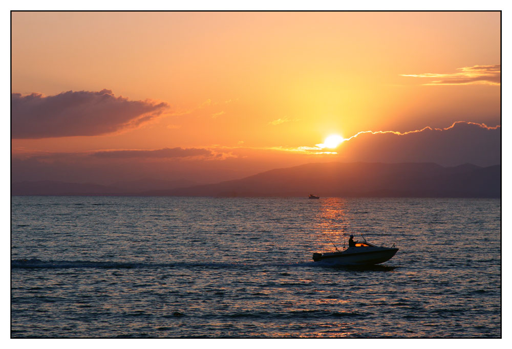 photo "***" tags: landscape, autumn, clouds, sea, sunset