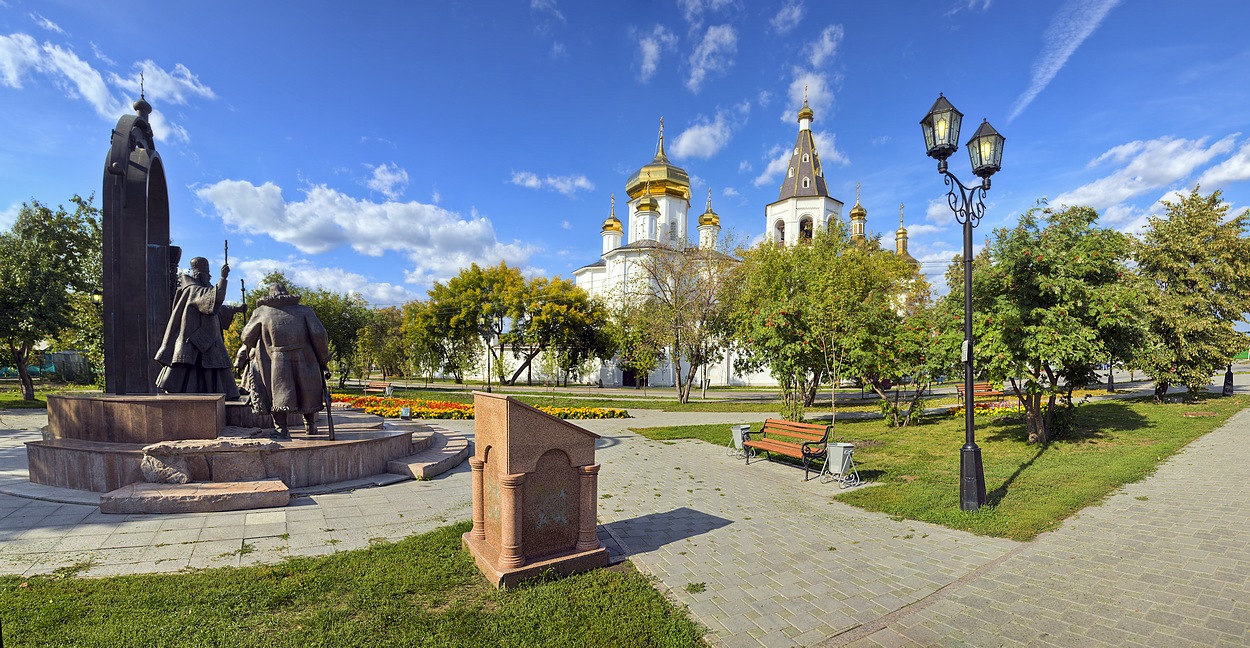 фото "Дорога к святыне" метки: пейзаж, город, панорама, Тюмень, лето, солнечный день, храм