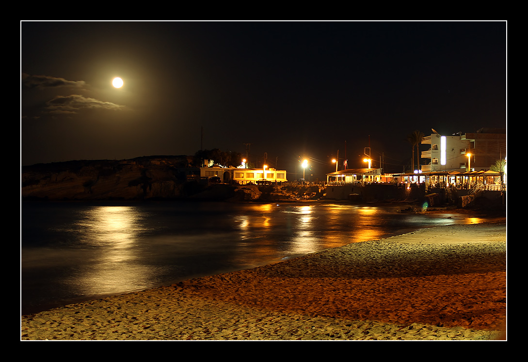 photo "***" tags: landscape, travel, Europe, Greece, Moon, beach, clouds, mountains, night, sea, summer, water, Крит