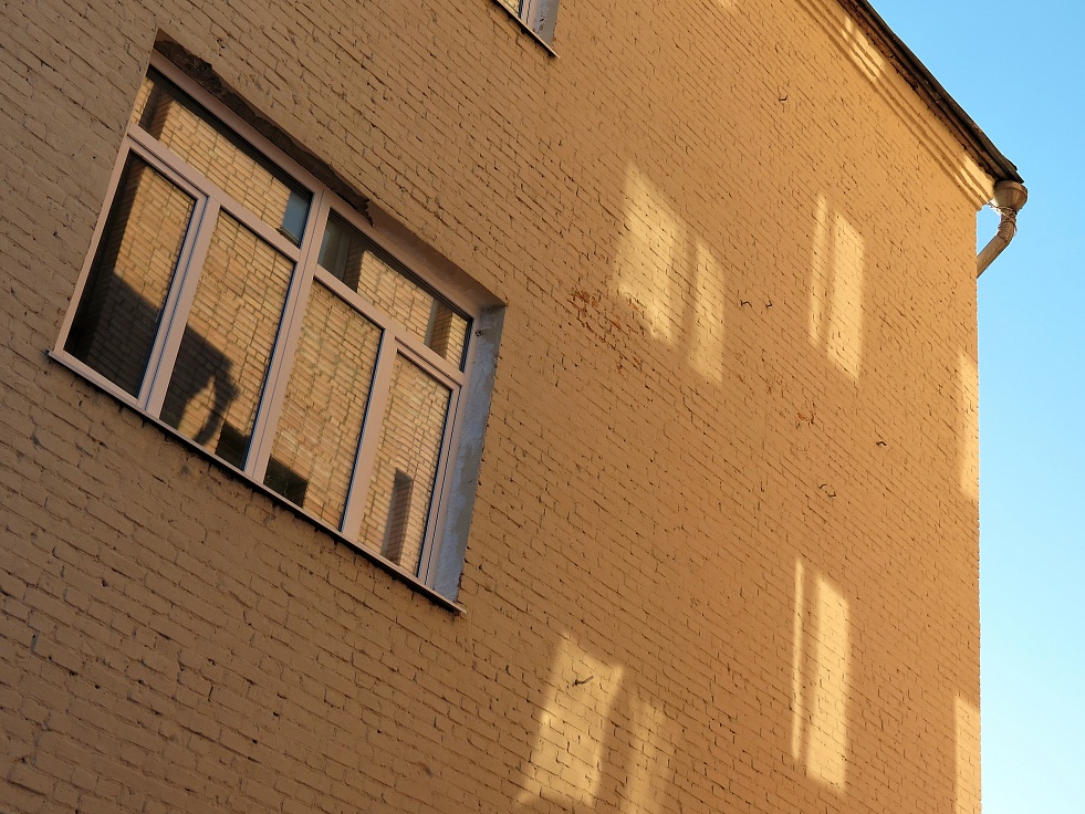 photo "Light and shadow" tags: architecture, fragment, 