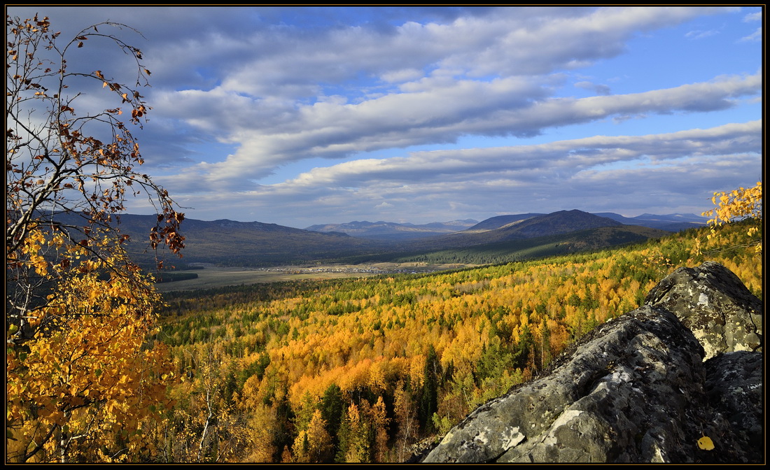 photo "***" tags: landscape, travel, nature, autumn, evening, forest, mountains, rocks, september, village, Бакты, Зигальга, Нургуш, Тюлюк, хребет