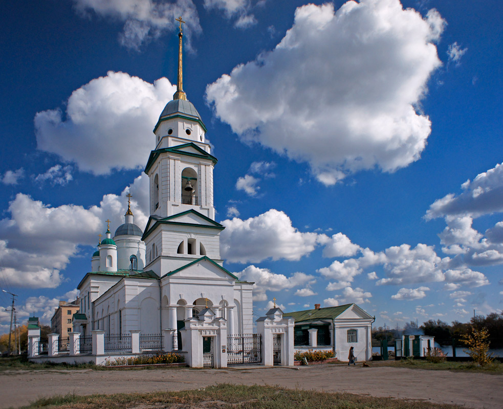 фото "Свято-Троицкая церковь" метки: архитектура, город, пейзаж, 