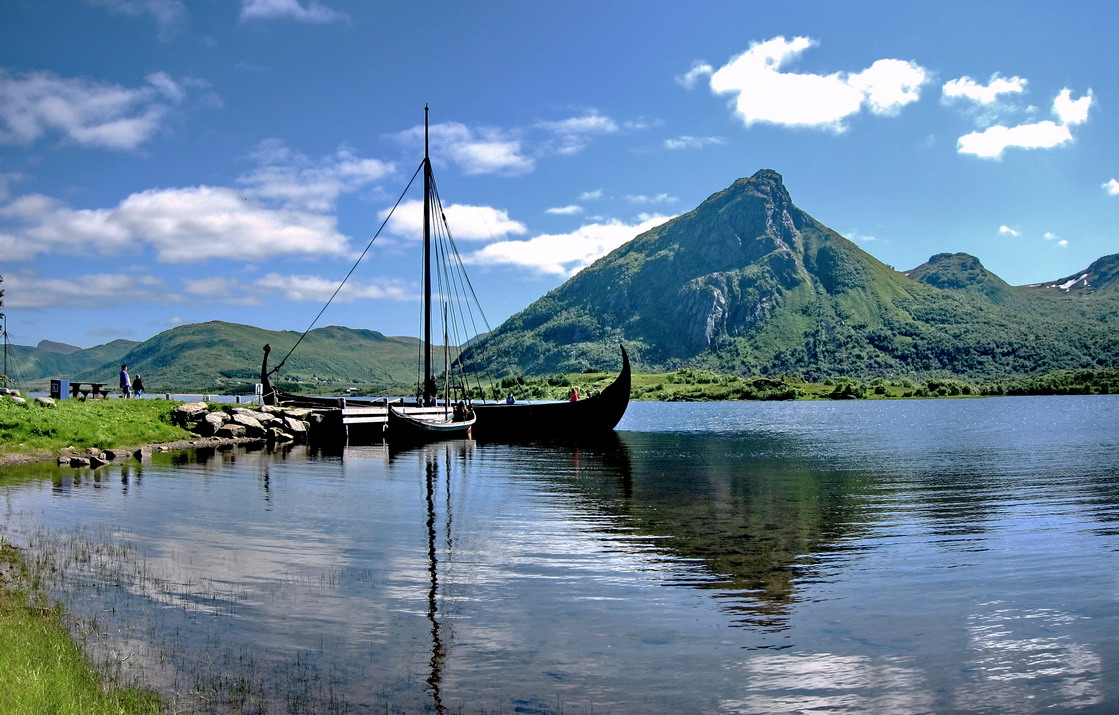 photo "***" tags: landscape, Lofoten Islands, Norway, Музей викингов