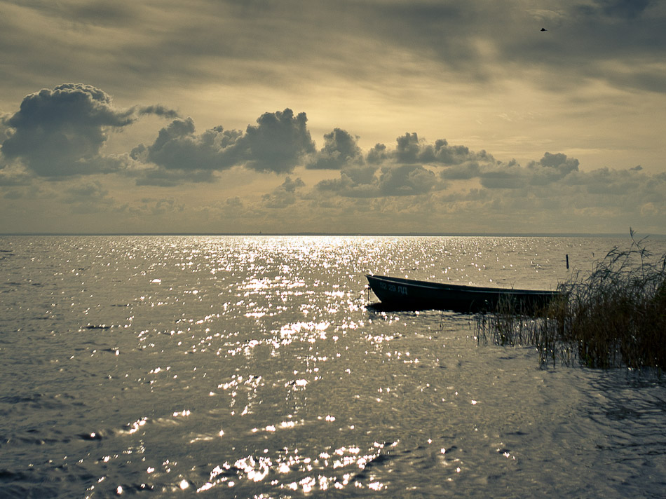 photo "***" tags: landscape, clouds, water