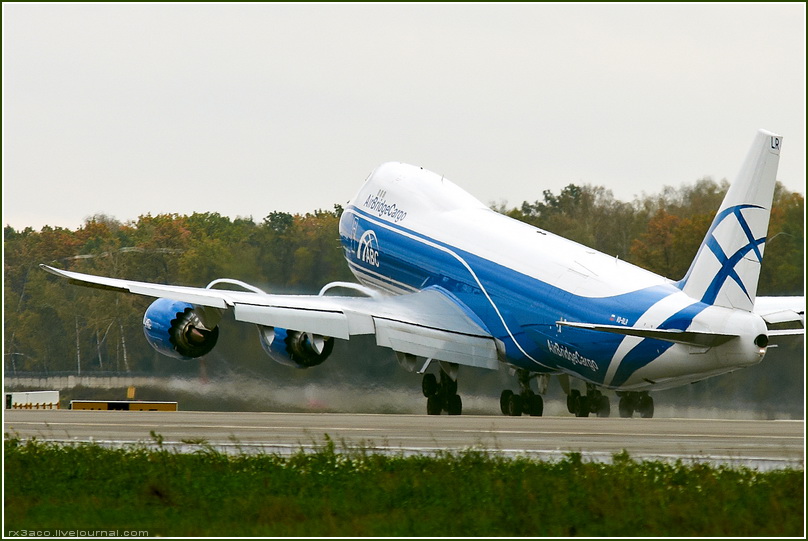 photo "***" tags: technics, 747, боинг, карго, самолёт