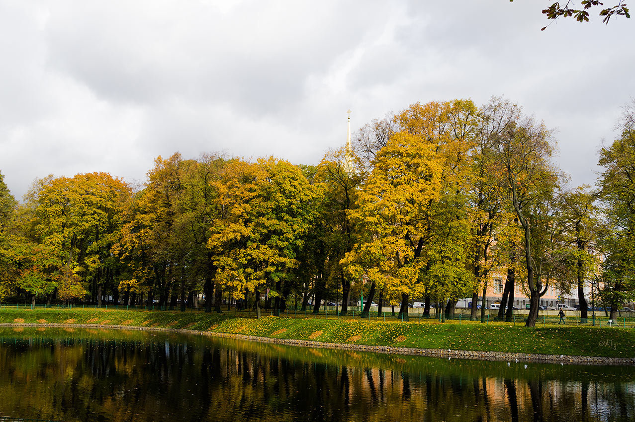 photo "***" tags: landscape, architecture, city, autumn, clouds, water