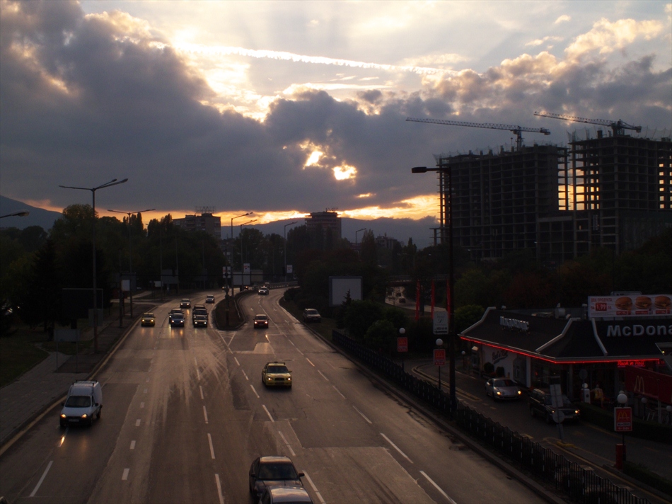 photo "***" tags: city, misc., sunset