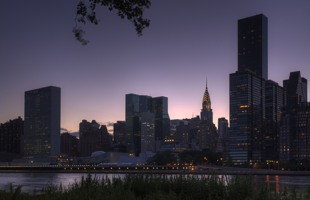 photo "East side of Manhattan" tags: architecture, city, HDR, New York City, cityscape, night, river