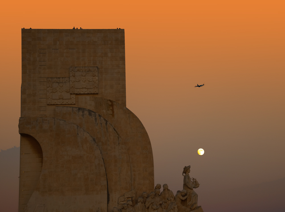 photo "DISCOVERIES" tags: architecture, city, Africa, Portugal, brasil, city., clouds, colonies, emeralds, empire, gold, icon, india., silver, sunset, symbol