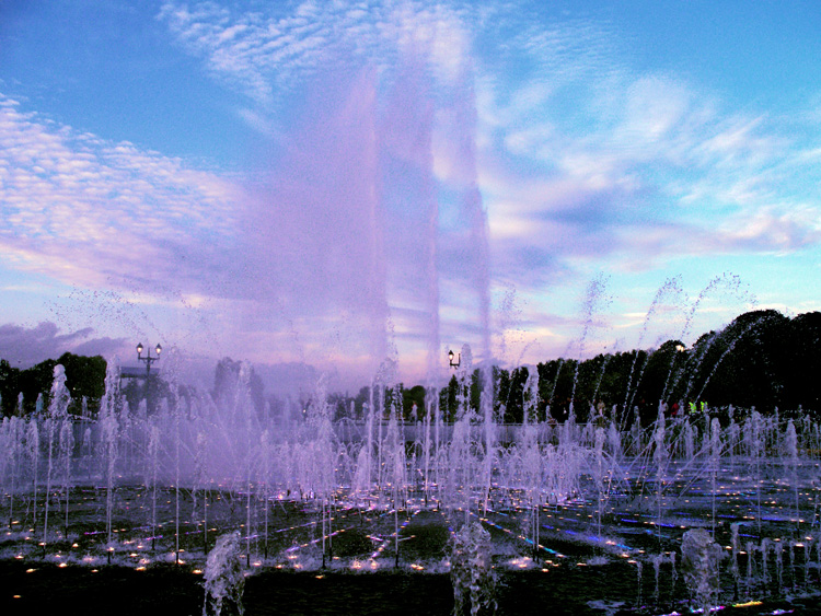 photo "fountain2" tags: misc., 