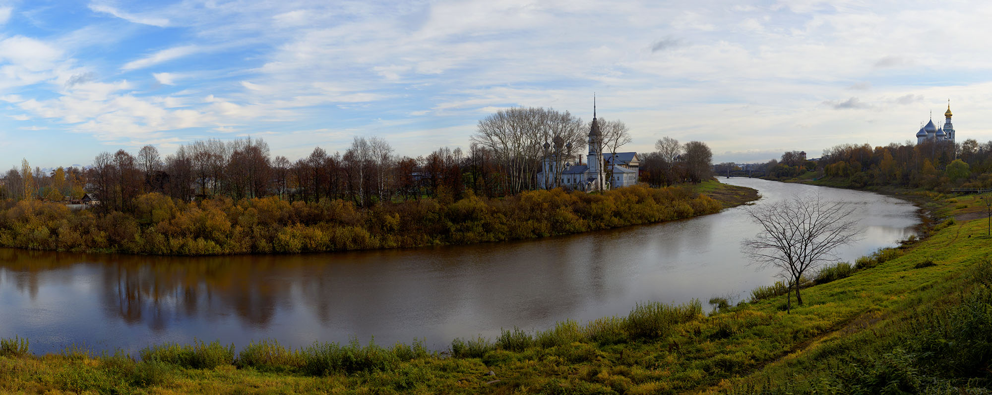 photo "***" tags: , river, temple, Вологда, Сретение