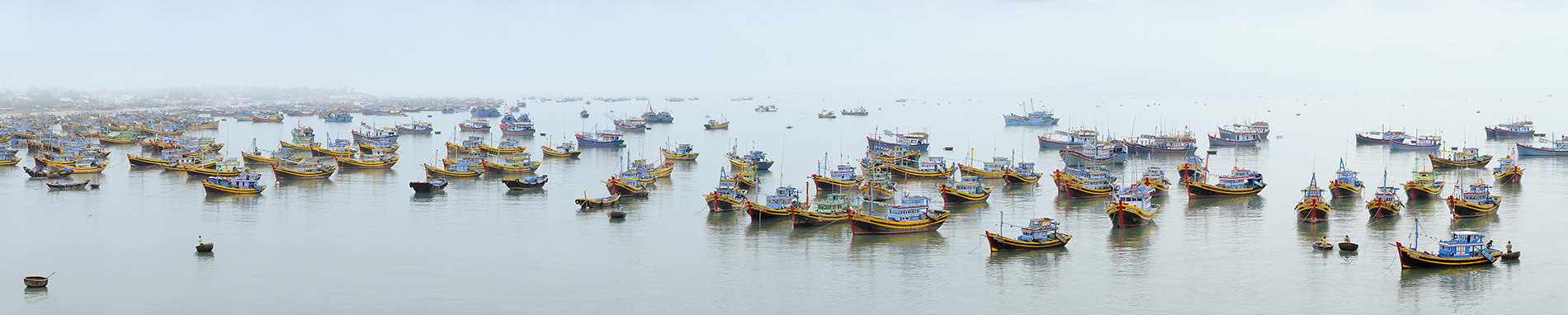 photo "***" tags: panoramic, landscape, travel, Asia, people, sea, summer, tourist, water