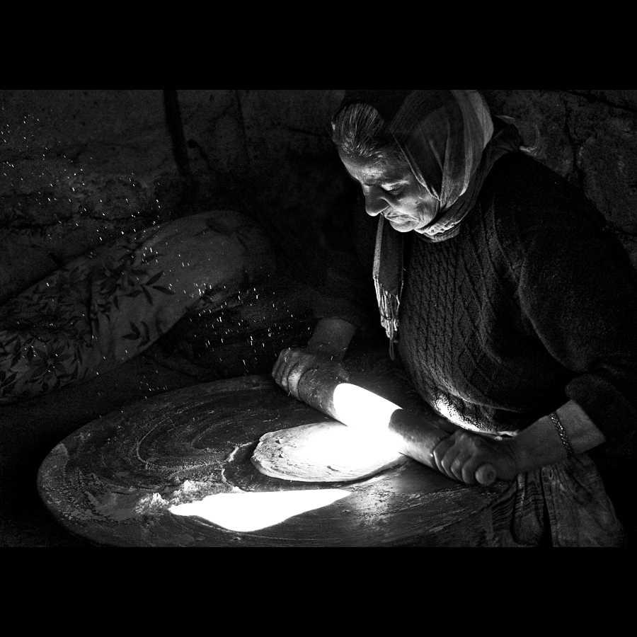 photo "Everyday Bread..." tags: reporting, portrait, black&white, rezon Armenia