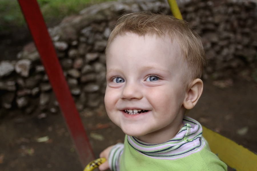 photo "***" tags: portrait, street, children