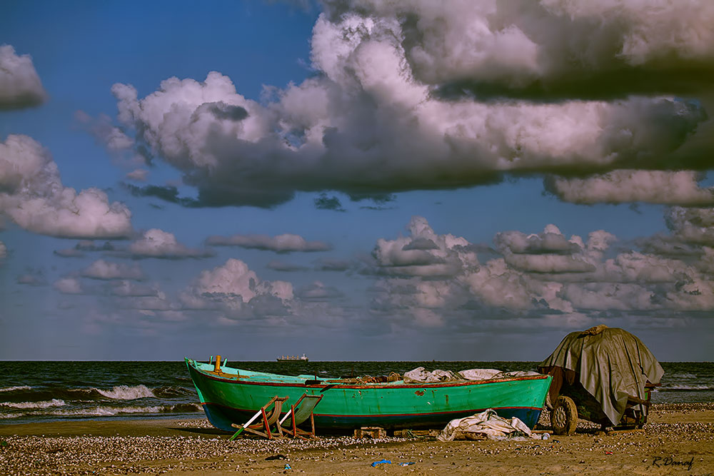 photo "Fishing boat" tags: travel, landscape, Africa, clouds, sea, water