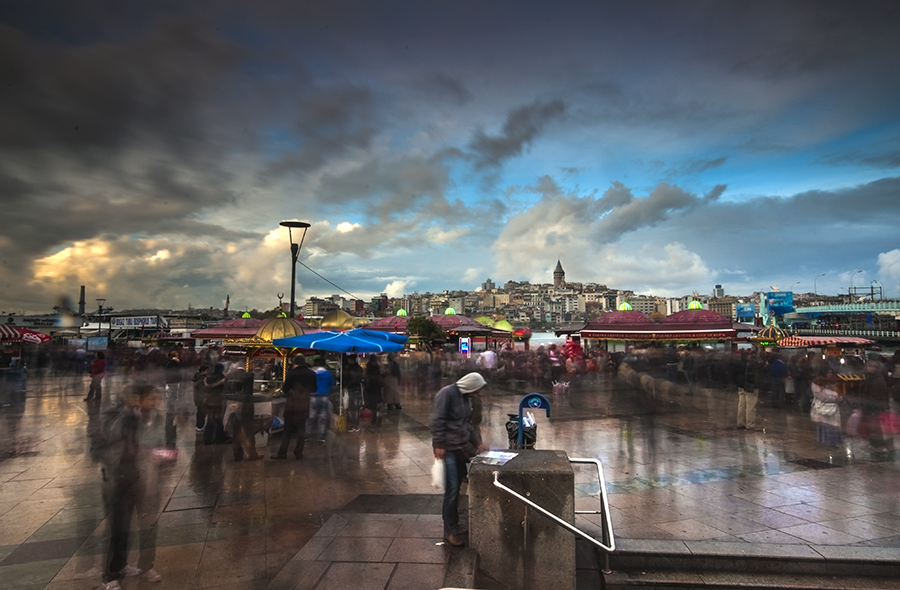 photo "evening reading" tags: street, city, landscape, 