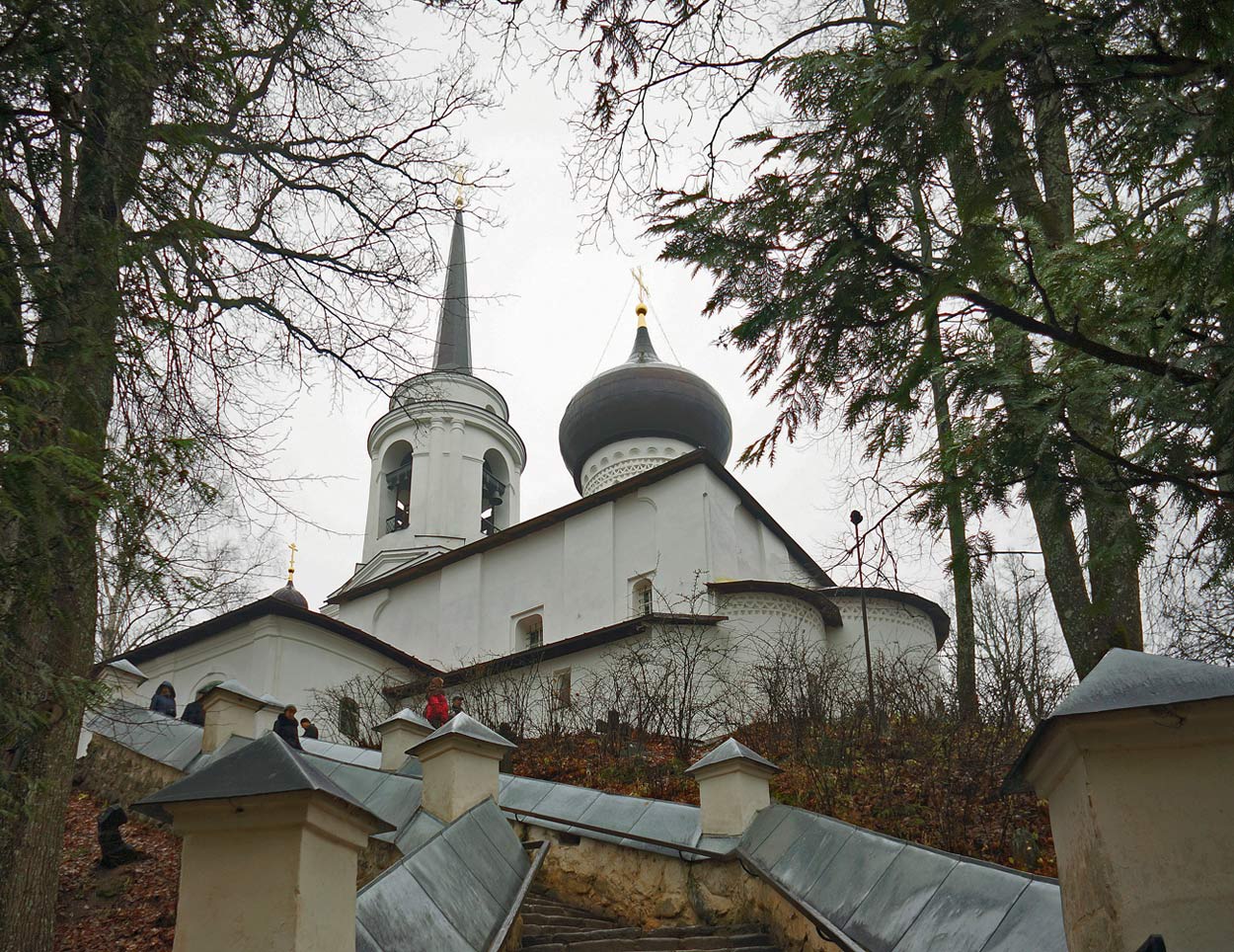 фото "Святогорский монастырь. Здесь похоронен А.С.Пушкин" метки: пейзаж, 