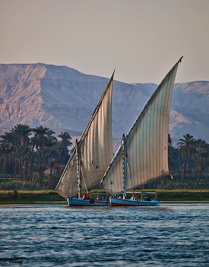 photo "Sailing on the Nile" tags: travel, landscape, Africa, river, water