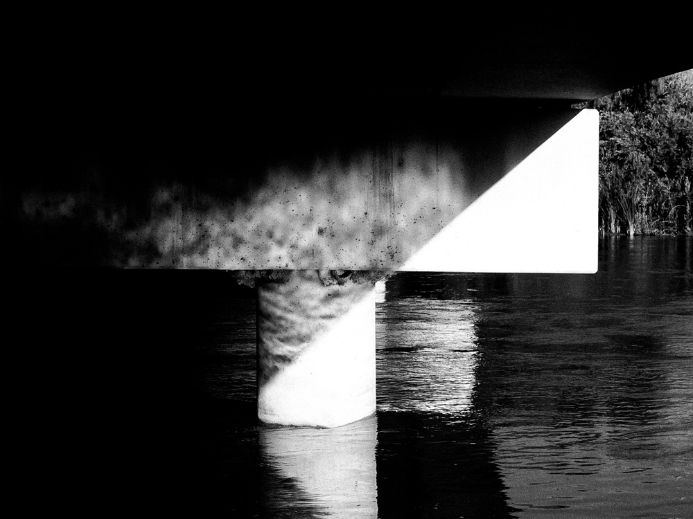 photo "The Bridge" tags: abstract, black&white, Rio Grande