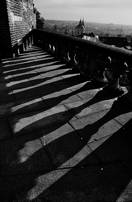 photo "Tени" tags: black&white, Prag, Prague, Praha