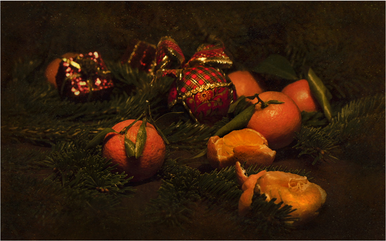 photo "The smell of Christmas...." tags: still life, foto liubos, мандарины, праздник, ёлка