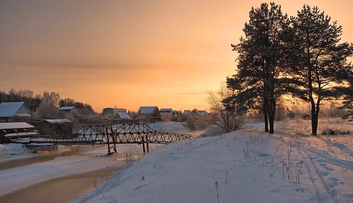 photo "***" tags: landscape, bridge, snow, sunrise, winter, Речка