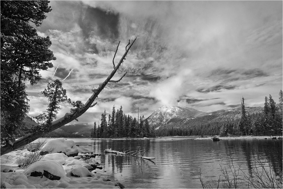 photo "Trident" tags: landscape, black&white, mountains, water, winter