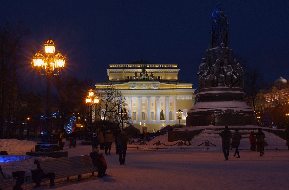 photo "Catherine Square" tags: street, architecture, St. Petersburg, night