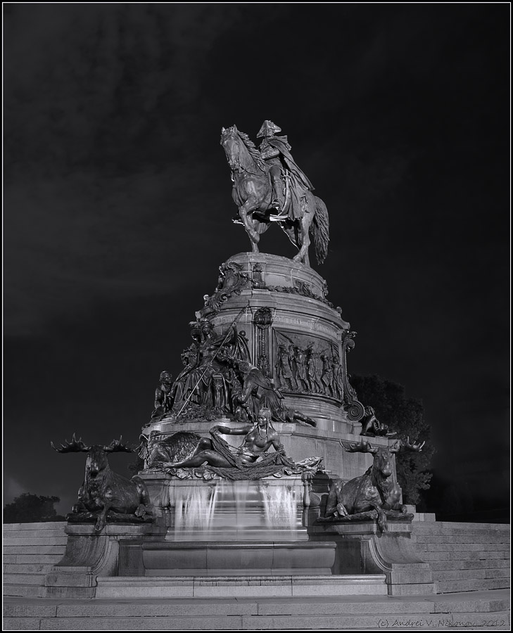 photo "* * *" tags: architecture, black&white, city, Philadelphia, black  white, cityscape, night