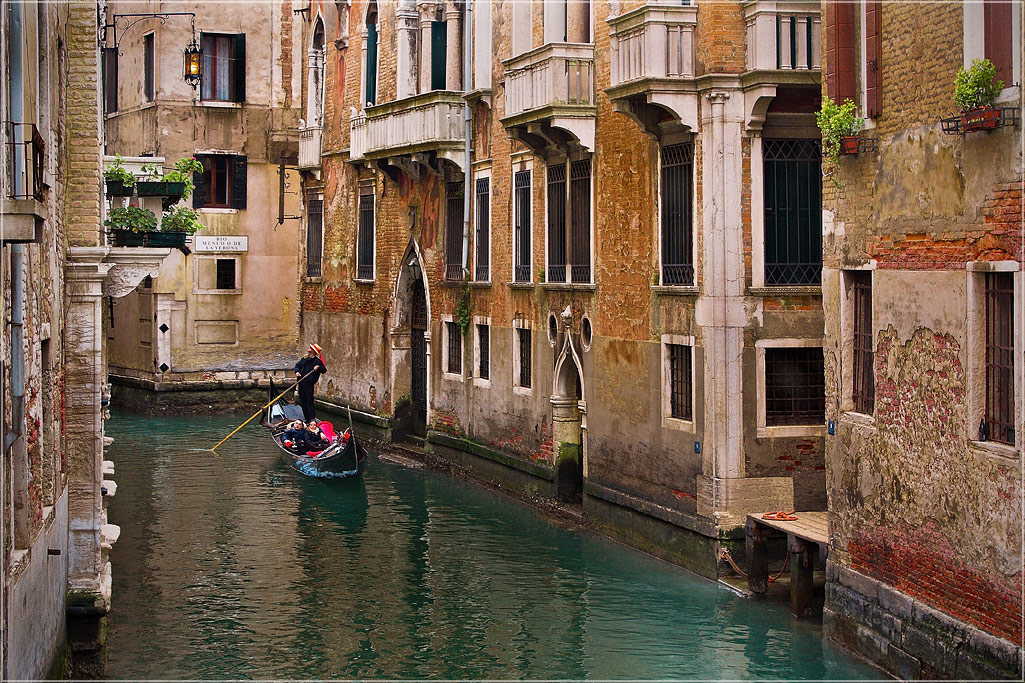 photo "Venice ..." tags: travel, landscape, Europe, Italy, Venice, foto liubos, water, гондола