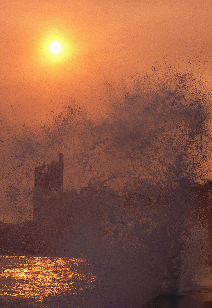 photo "WAVE" tags: nature, Cascais, Europe, portugal