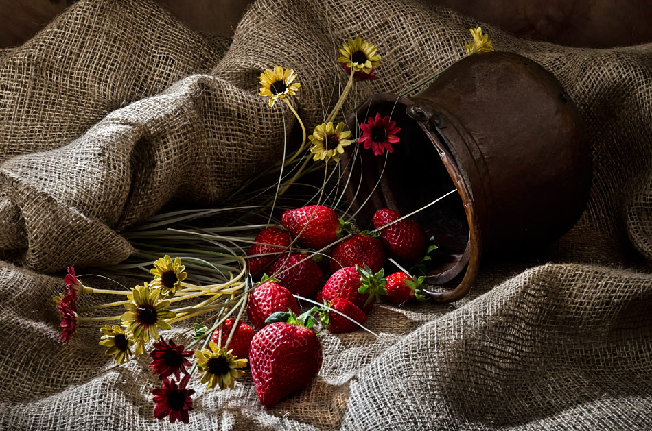 photo "With strawberries" tags: still life, 