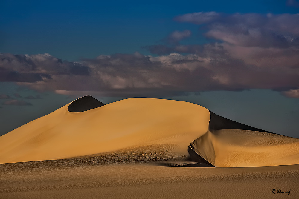 photo "Dunes 5" tags: travel, landscape, Africa, clouds, desert