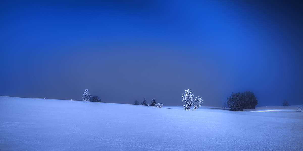 photo "Only Blue." tags: landscape, Europe, mountains, snow, sunset, winter