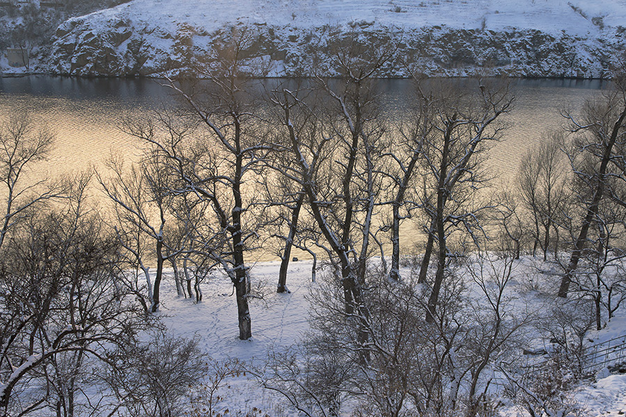 photo "***" tags: landscape, Dnieper, Ukraine, coast, river, snow, sunset, winter, Запорожье, о. Хортица, январь