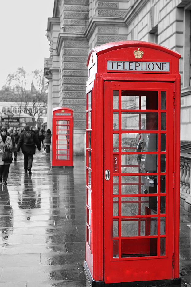 фото "A red phone box" метки: стрит-фото, город, 