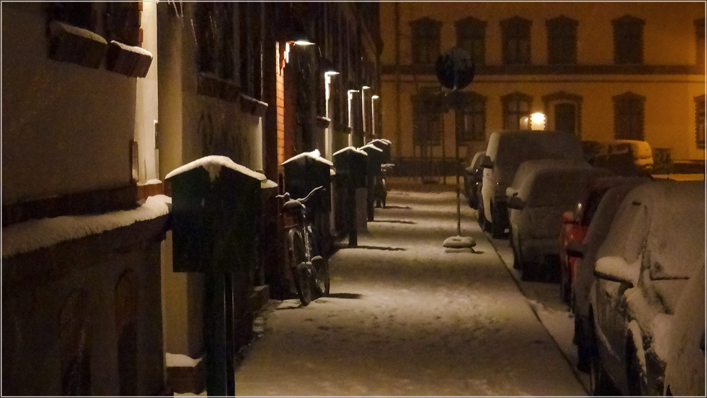 фото "Вчерашняя метель" метки: разное, foto liubos, бранденбург, вечер, метель снег, улица