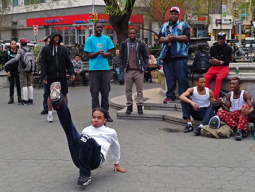photo "Afroamerican can-can" tags: genre, 
