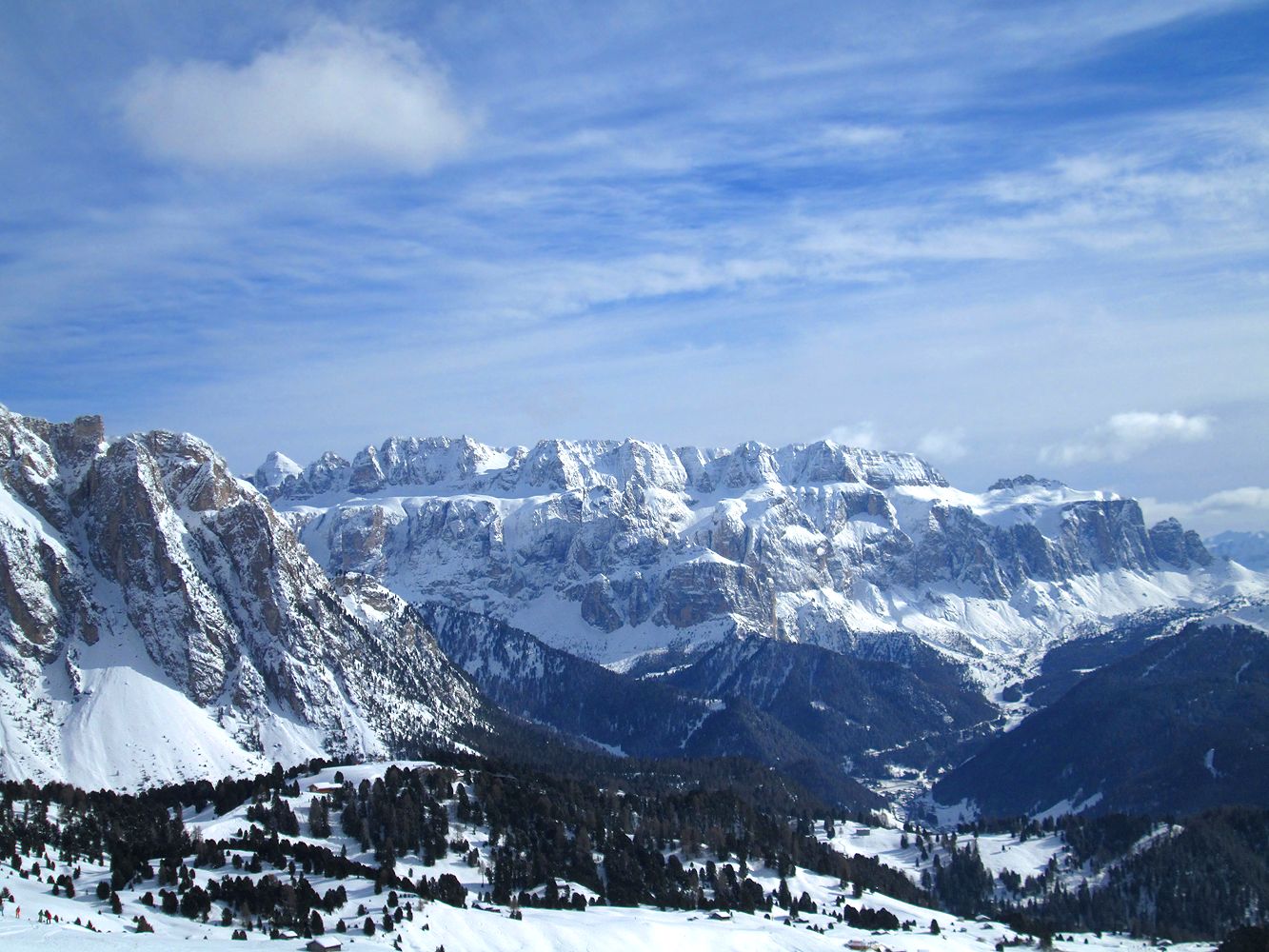 photo "Alps" tags: landscape, nature, travel, Europe, Italy, clouds, forest, mountains, sky, winter, Альпы, лыжи