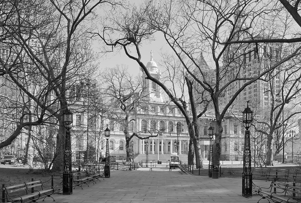 фото "City Hall" метки: черно-белые, город, black  white, Нью-Йорк, городской пейзаж